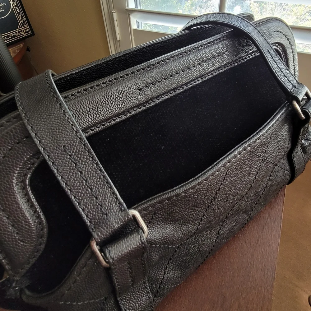 💎CHANEL Large Quilted Black Leather Shoulder bag - Picture 9 of 15